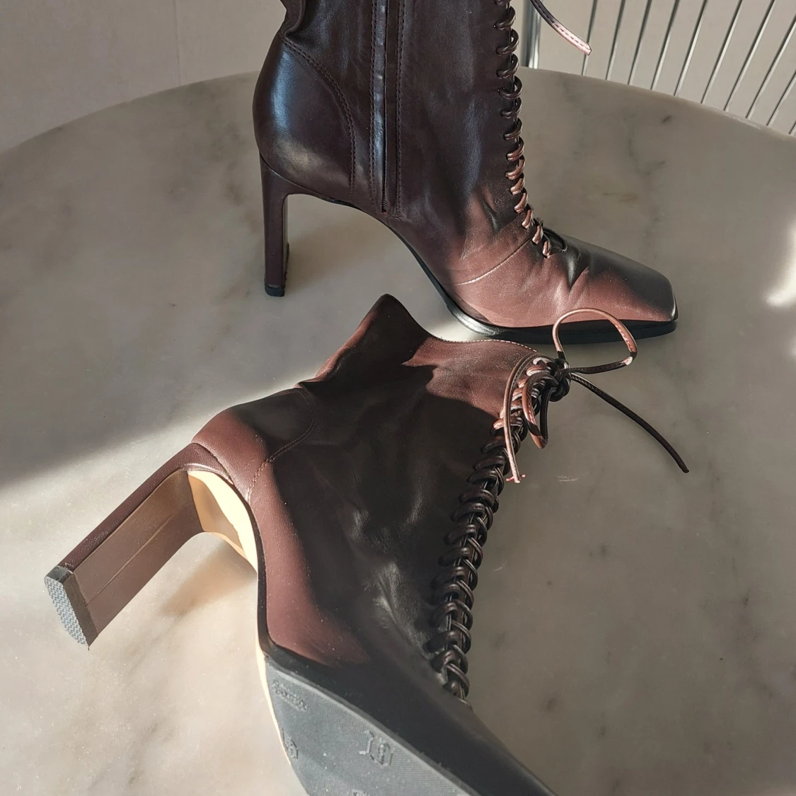 Mörkbruna läderstövletter - 93