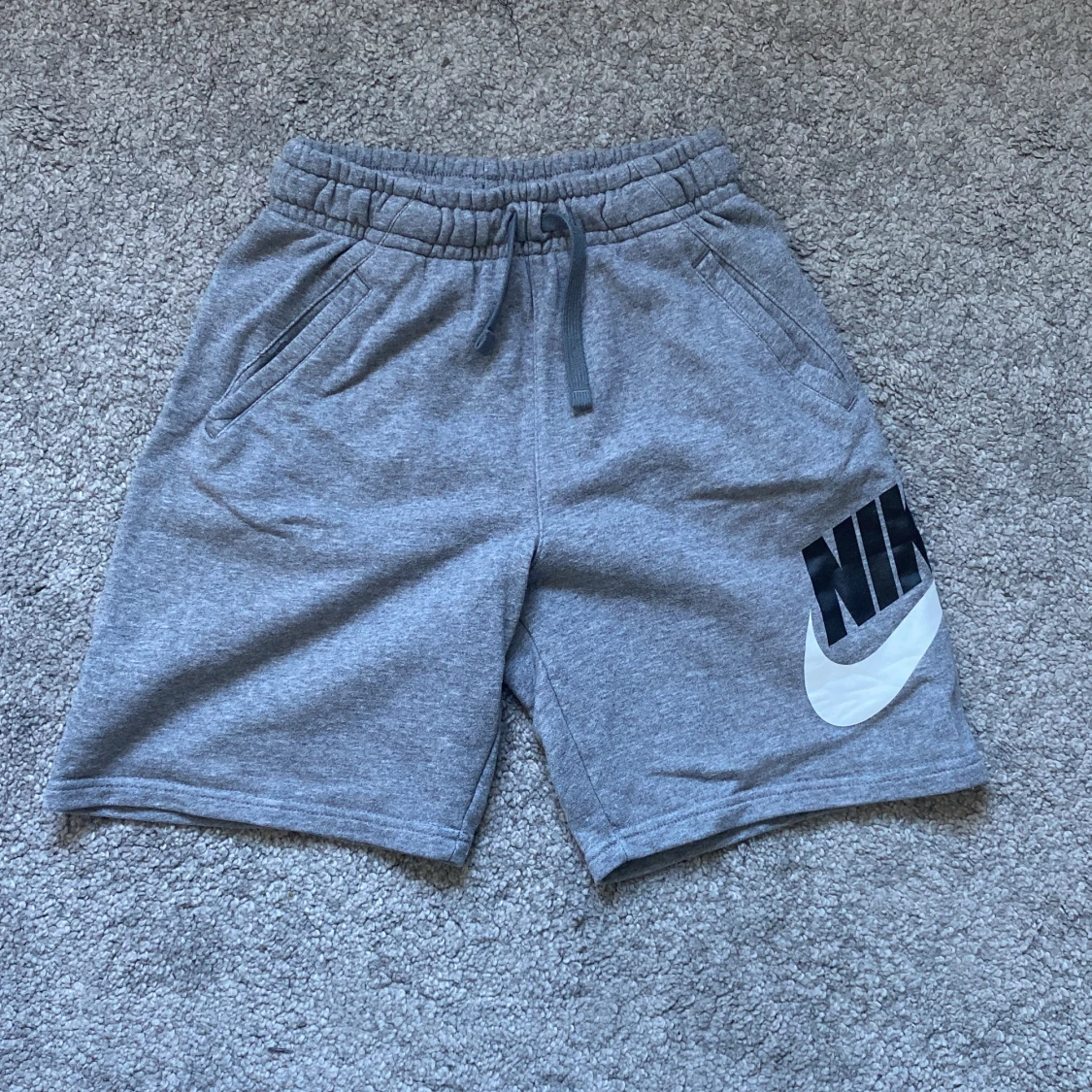 Nike sorts