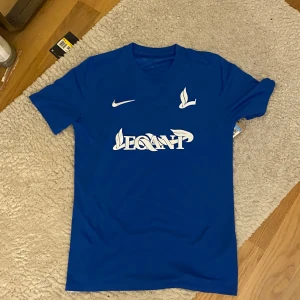 LEQANT Jersey  - Ny med lapp, nypris 700kr, tröja från leqant, storlek M