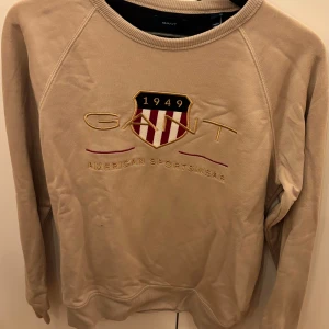 Tröja - Använd i gott skick Storlek 176 men passar S/M