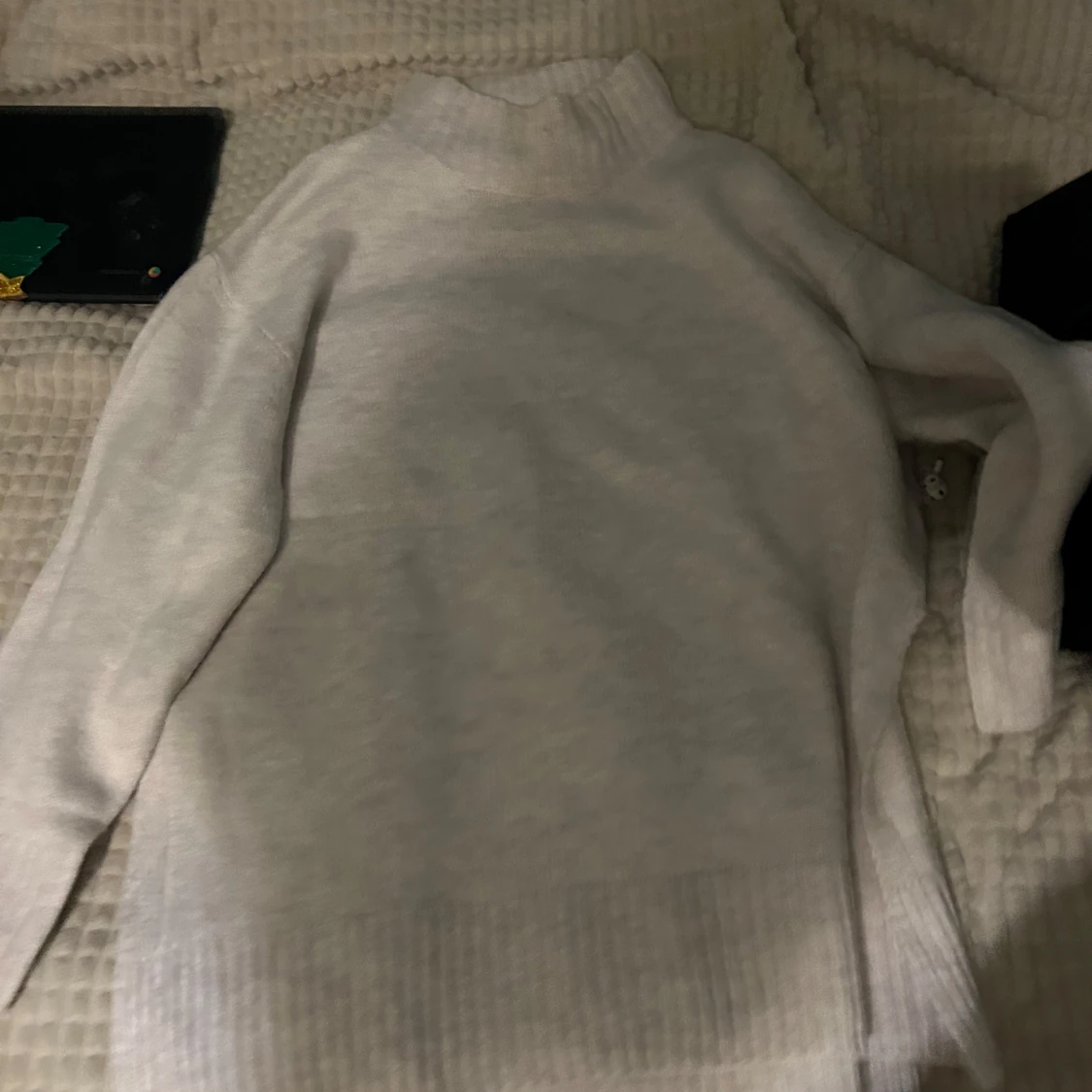 Vit stickad polotröja - 1