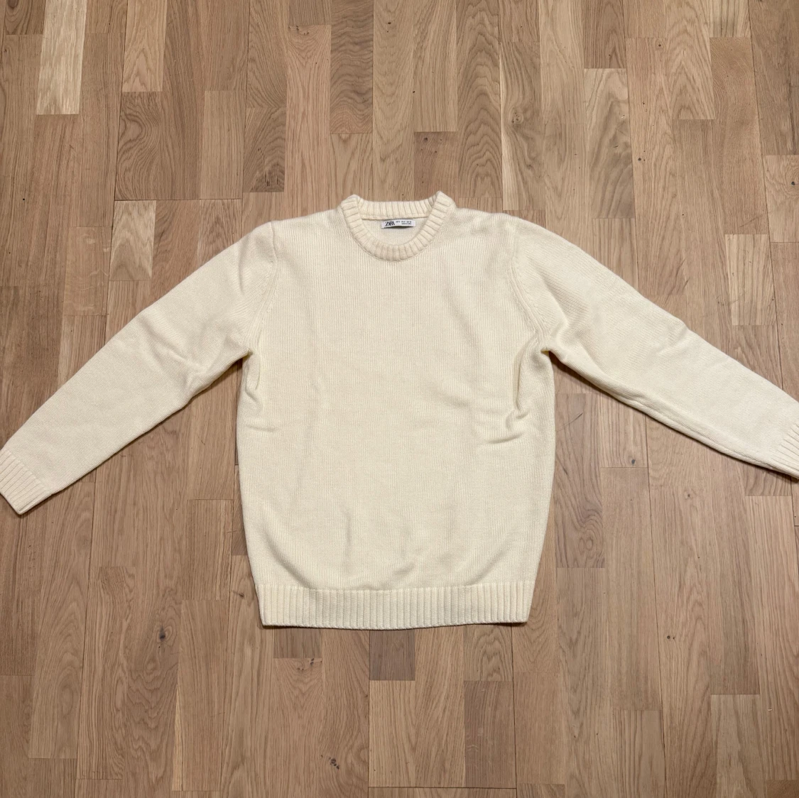 Stickad tröja från Zara - 1