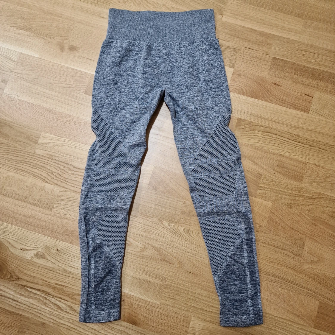 Grå leggings från ICANIWILL - 2