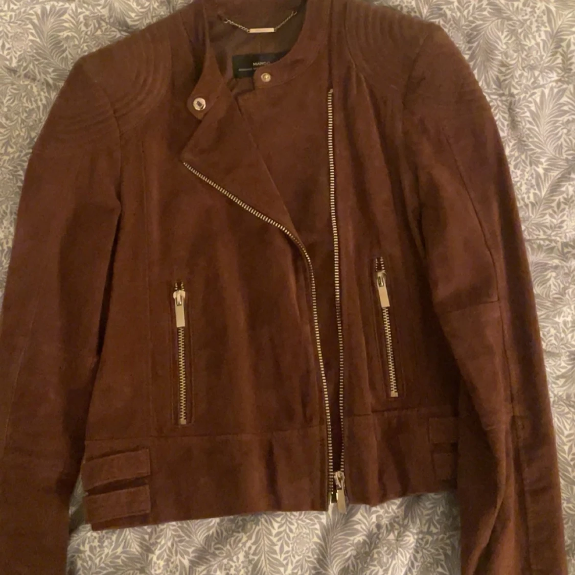 Brun mockajacka från Mango