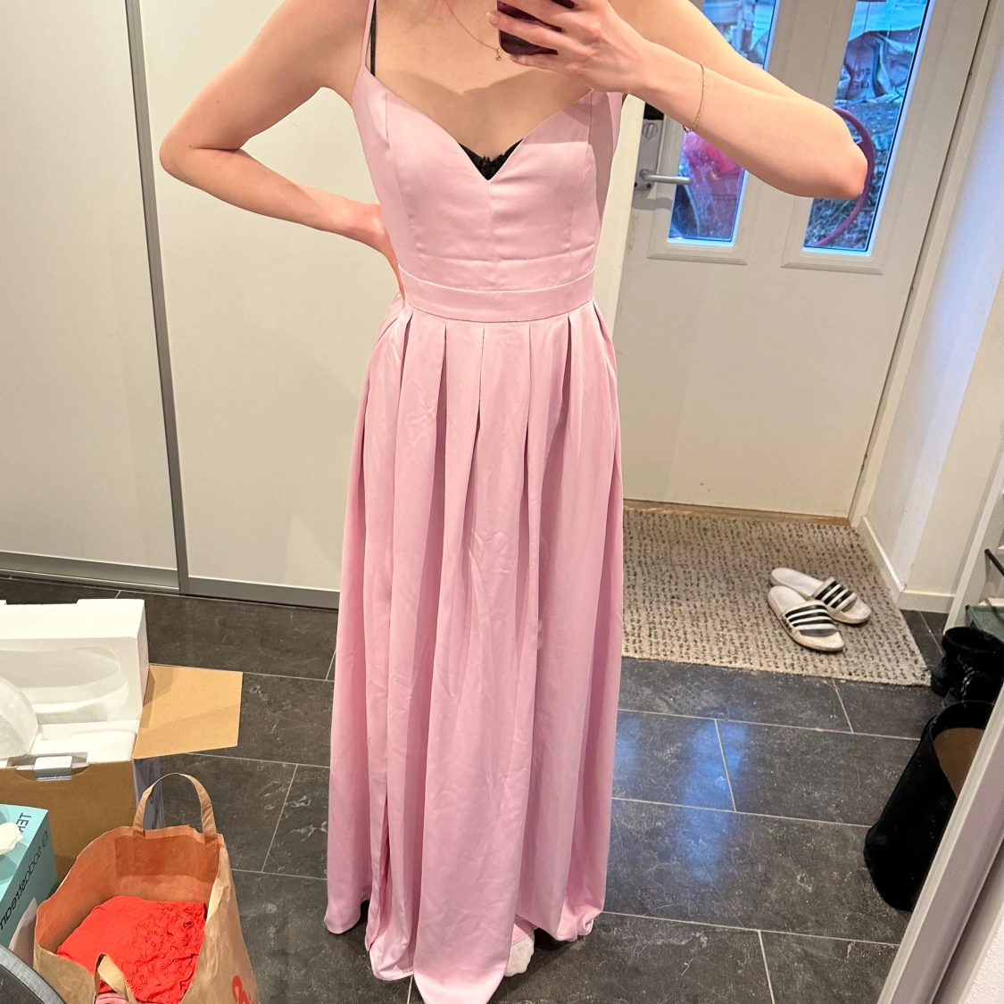 Ljusrosa balklänning