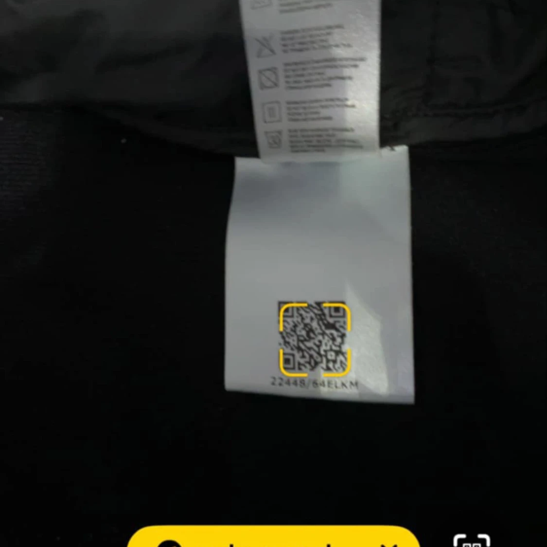 Svart pufferjacka med huva - 3