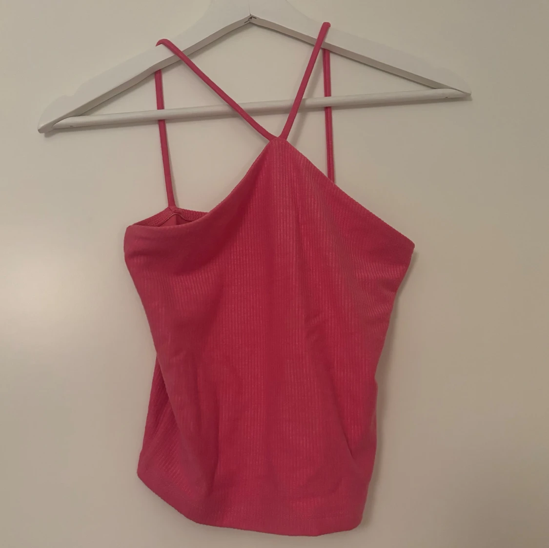 Gina Tricot rosa linne