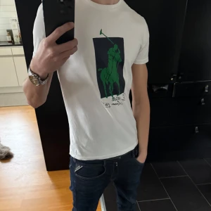 Ralph Lauren vit t-shirt - Ralph lauren t-shirt. Skick 10/10