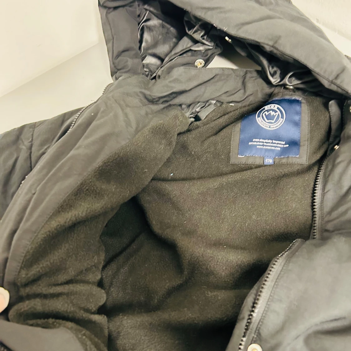 Svart dunjacka från Svea - 92