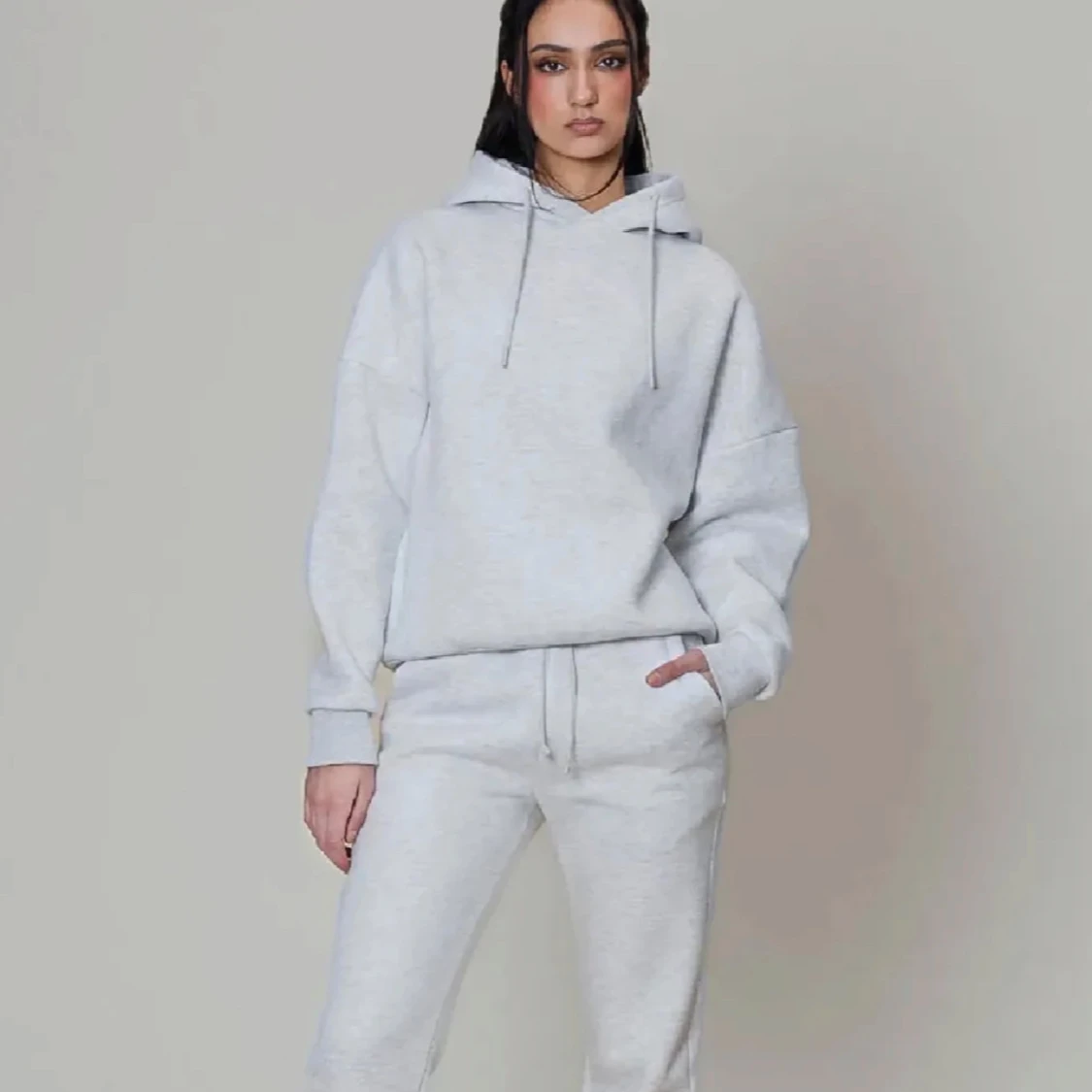 Grå hoodie med tryck från LXA STHLM - 90