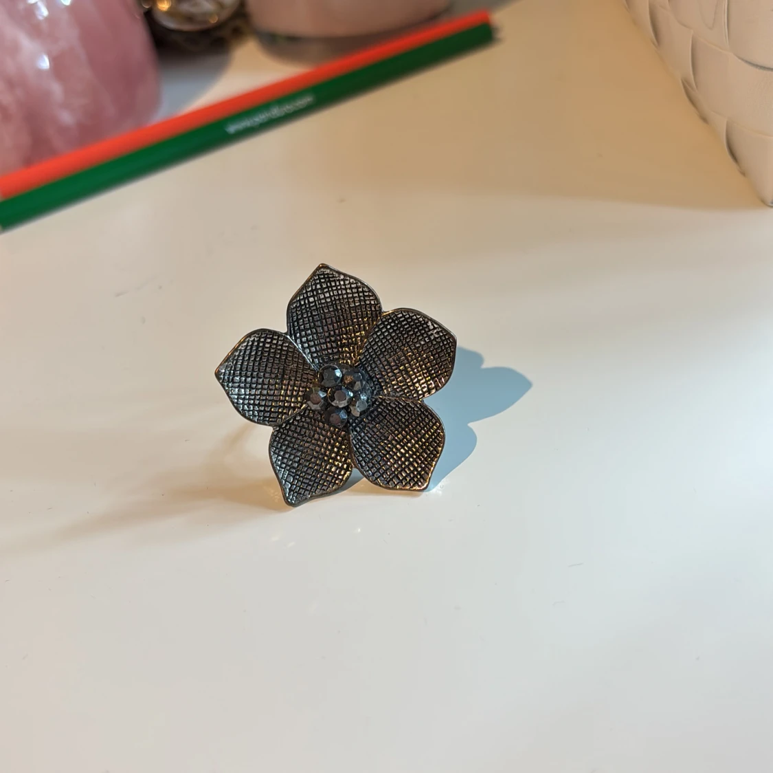 Blomformad ring i silver - 90