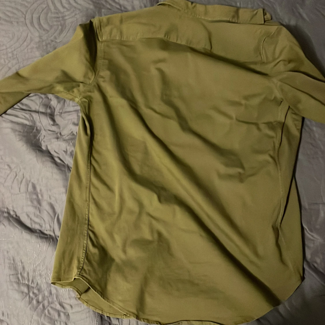 Olivgrön skjorta från Zara Man - 91