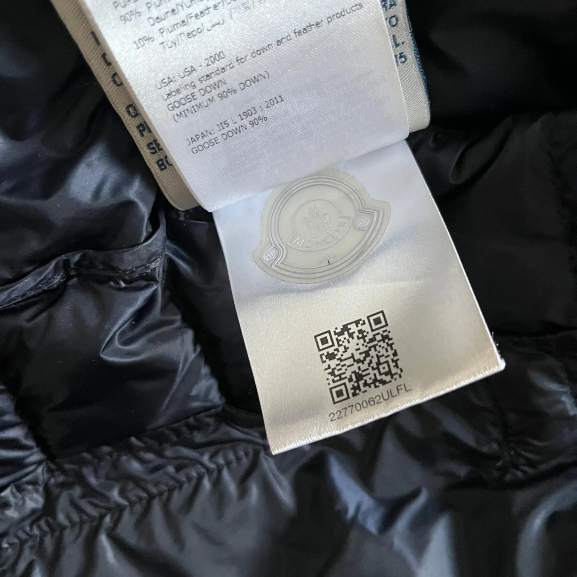 Svart dunjacka från Moncler - 92