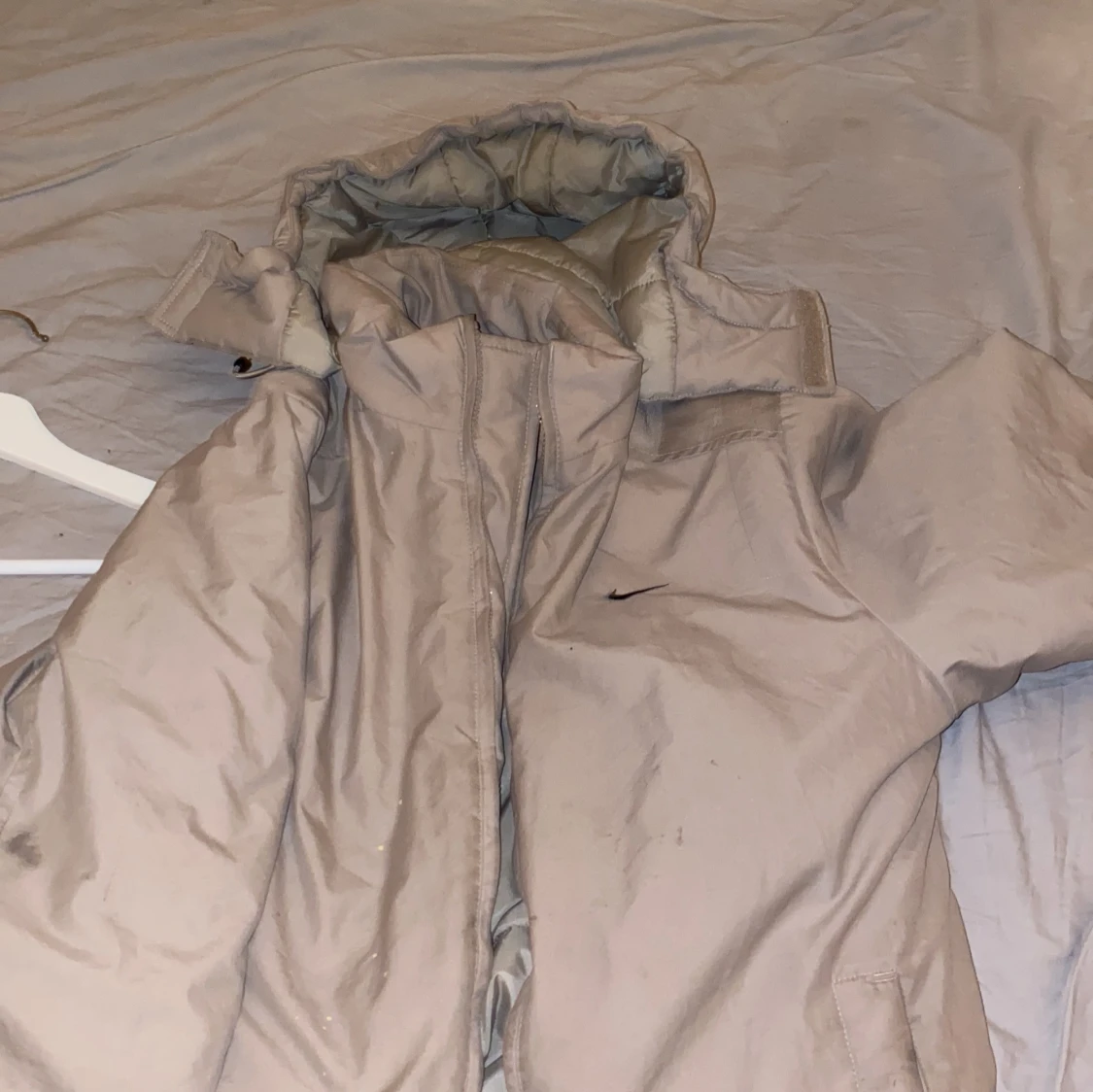 Beige jacka från Nike - 90