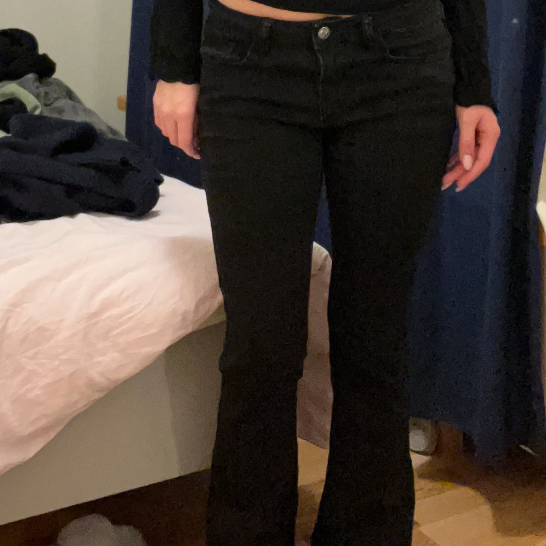 Svarta bootcut jeans - 91