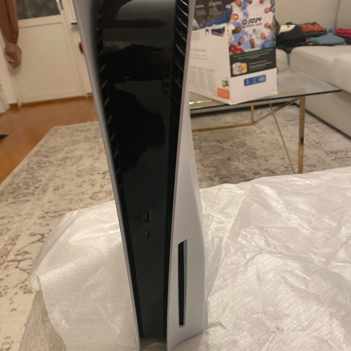 Ny ps5 med rad kontroller och jag har använt typ en månad  - 2