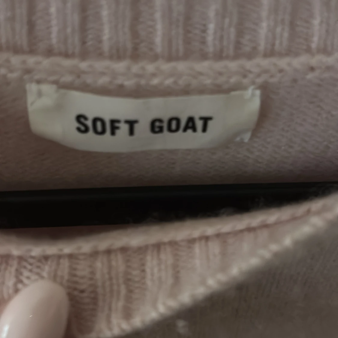 Ljusrosa kashmirtröja från Soft Goat - 90