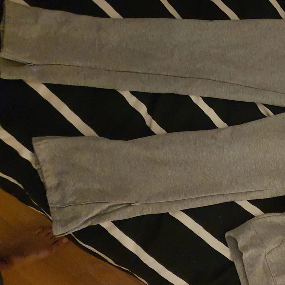 En grå syna World dress perfekt till hösten och vintern - 92