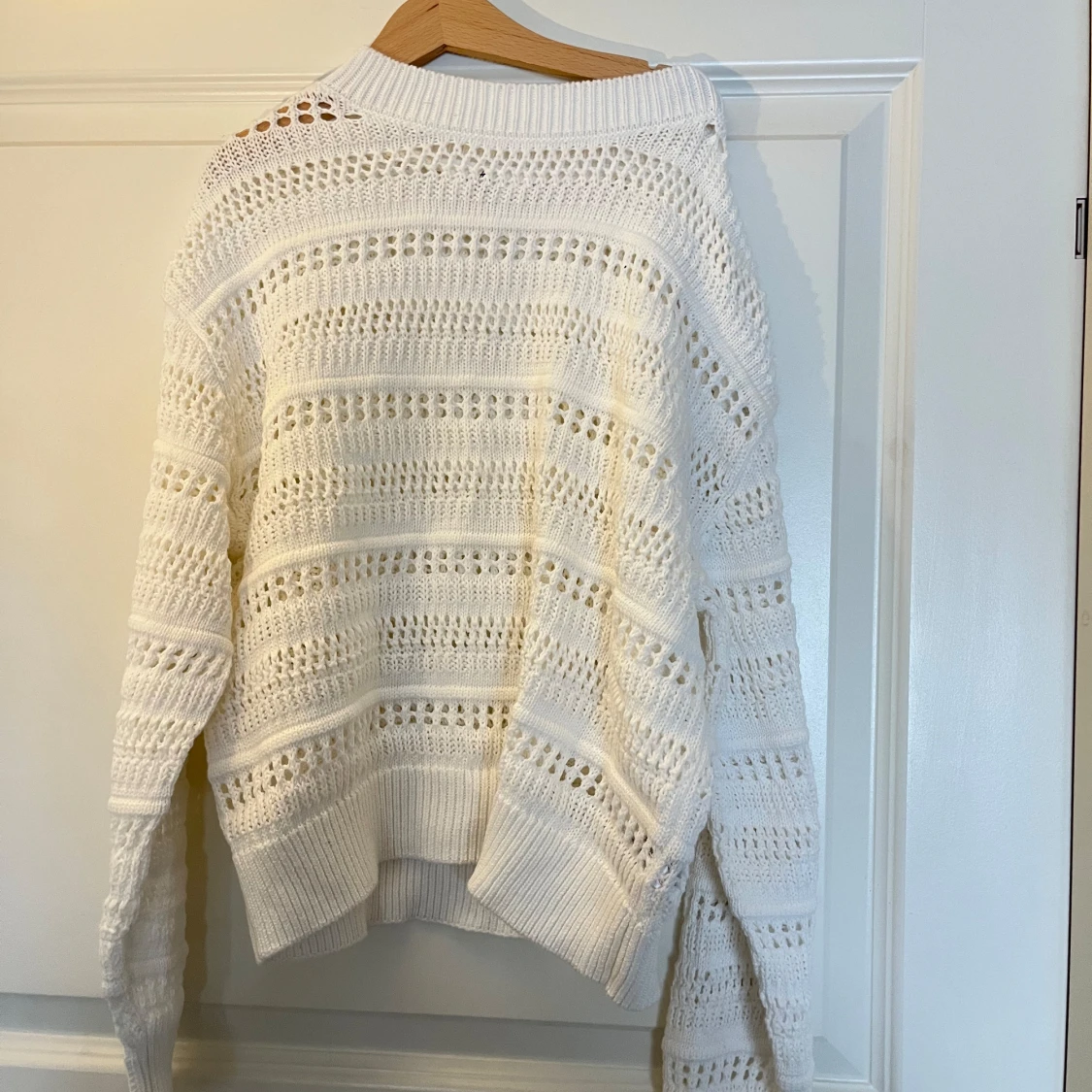 Vit stickad tröja - 90