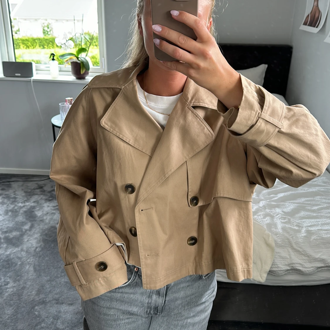 Beige trenchcoat  - 91