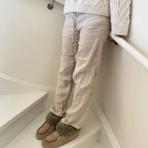 Chelsea linnebyxa - Chelsea linnebyxa i beige. Storlek XS. Köpta på Zalando. 