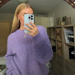 Tröja - Säljer min såå fikade stickade tröja från vero moda💜 I gott skick!