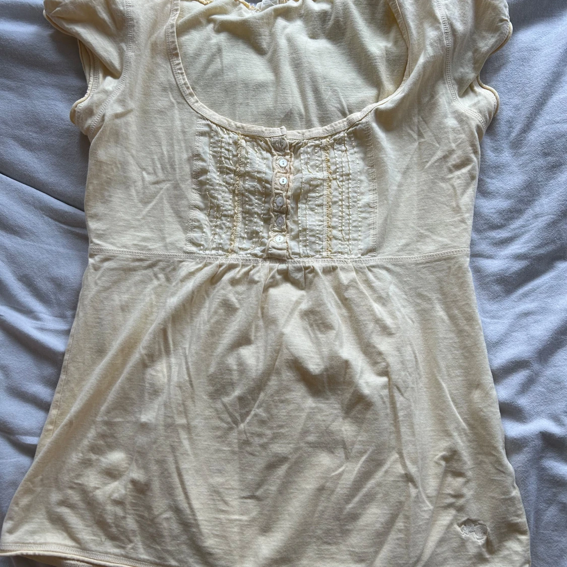 Gul kortärmad topp - 90