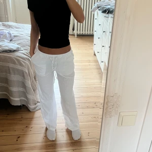 Linnebyxor  - Helt oanvända linnebyxor från Gina Tricot, lapp finns kvar 🤍🤍