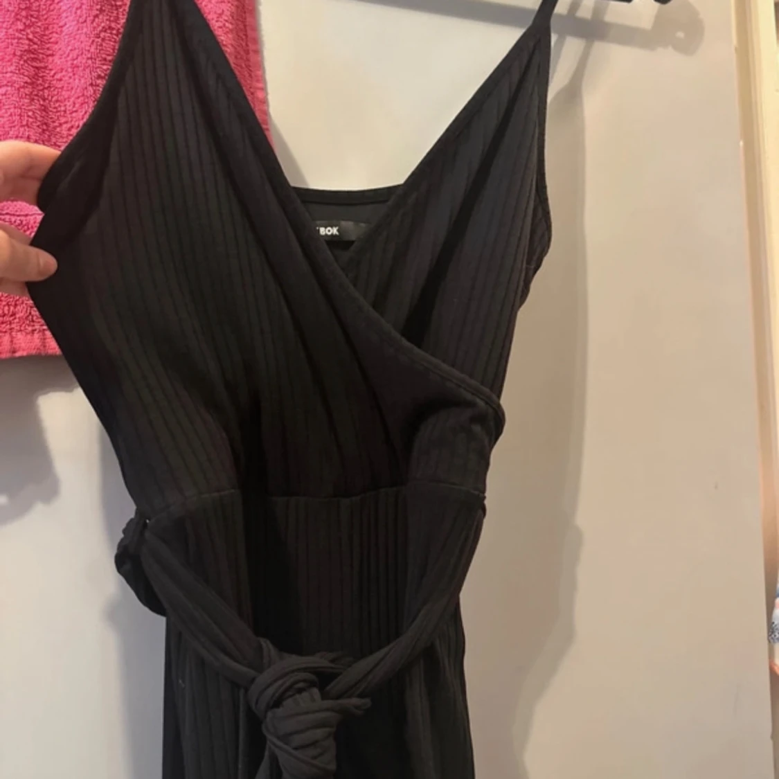 Svart jumpsuit stl s - 90