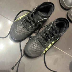 Fotboll skor vi kan prata om pris privat - Bra kvalitet adidas skorna 