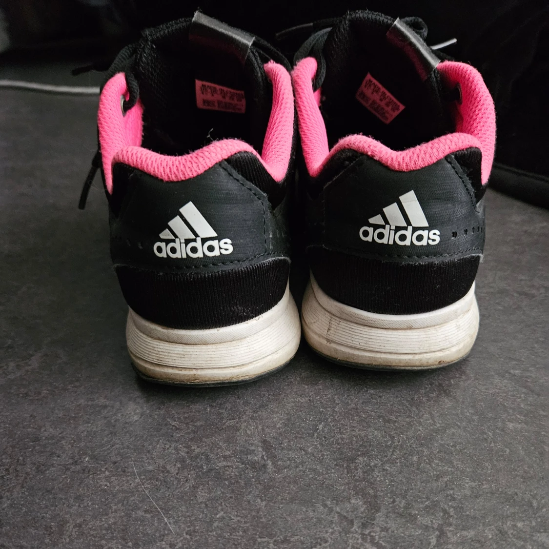 Adidas sportskor  - 91