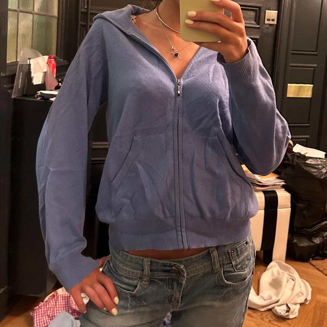 Blå hoodie med dragkedja