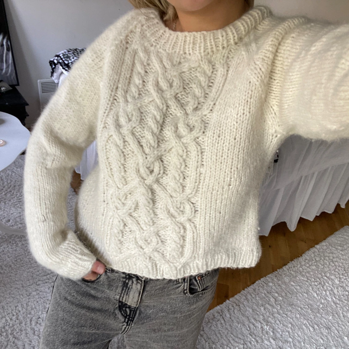 Vit stickad tröja  - 90