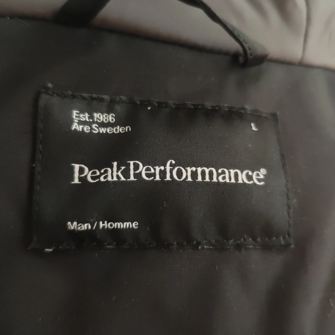 Svart och vit jacka från Peak Performance - 2