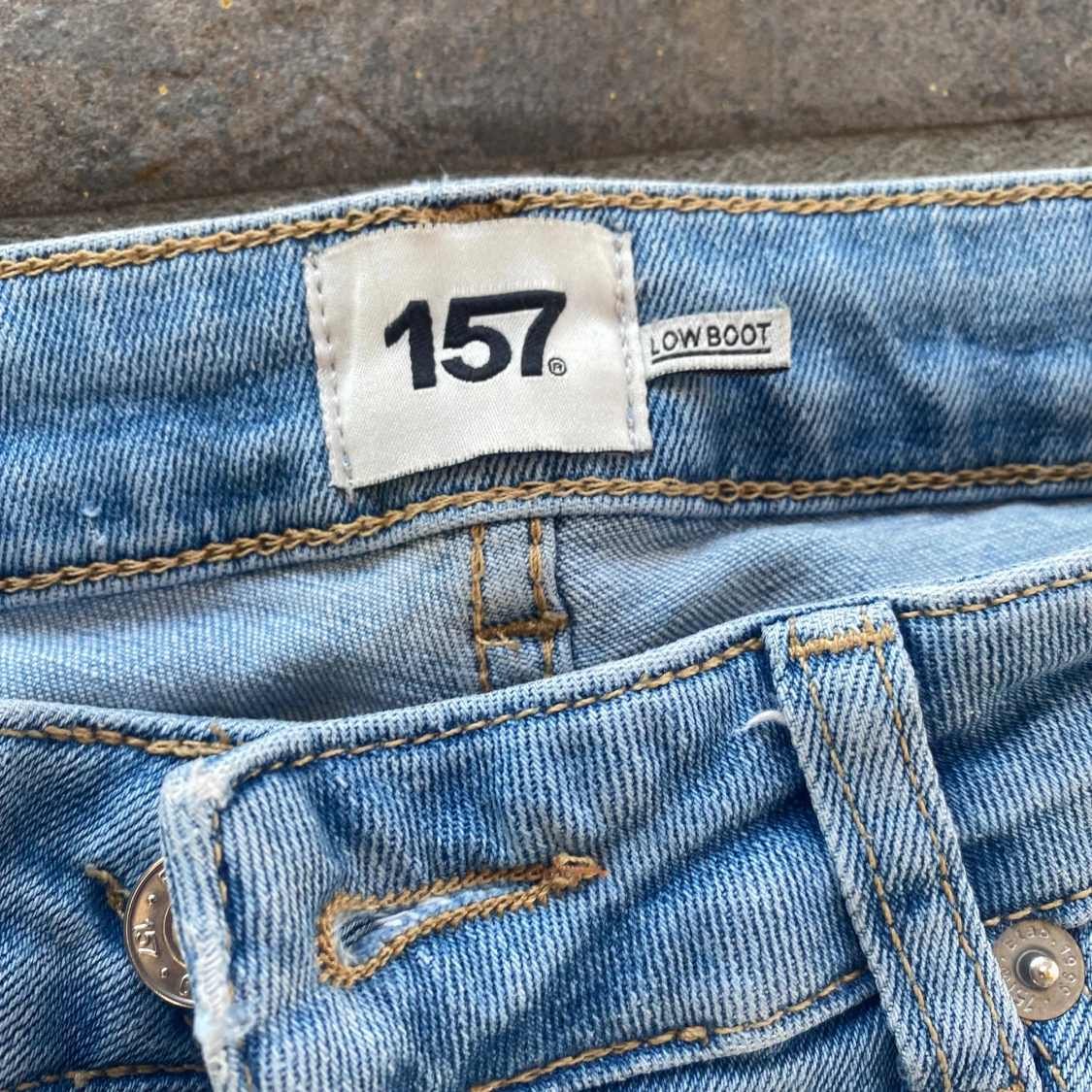 Low waist bootcut jeans från 157 - 3