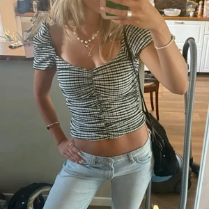 Blus - Superfin trendig blus!!