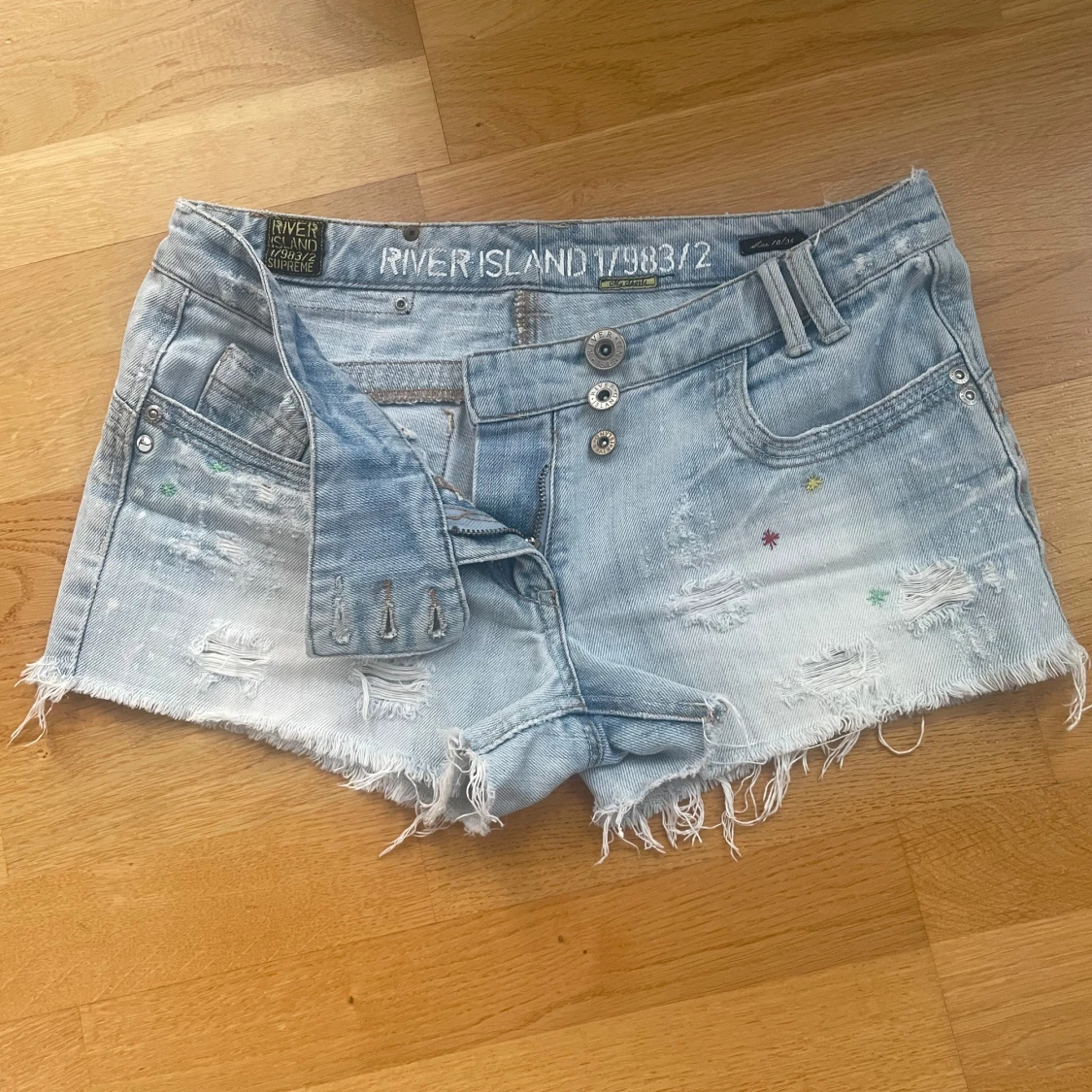 Ljusa jeansshorts från River Island - 2