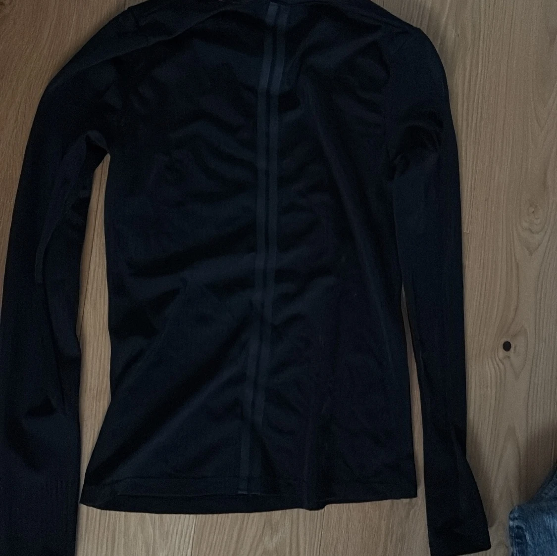 Svart långärmad tröja från aimn - 1