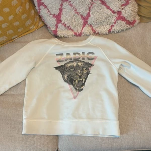blå tröja från Zadig & Voltaire med pantermotiv - såå fin zadig tröja med paljetter där fram❤️