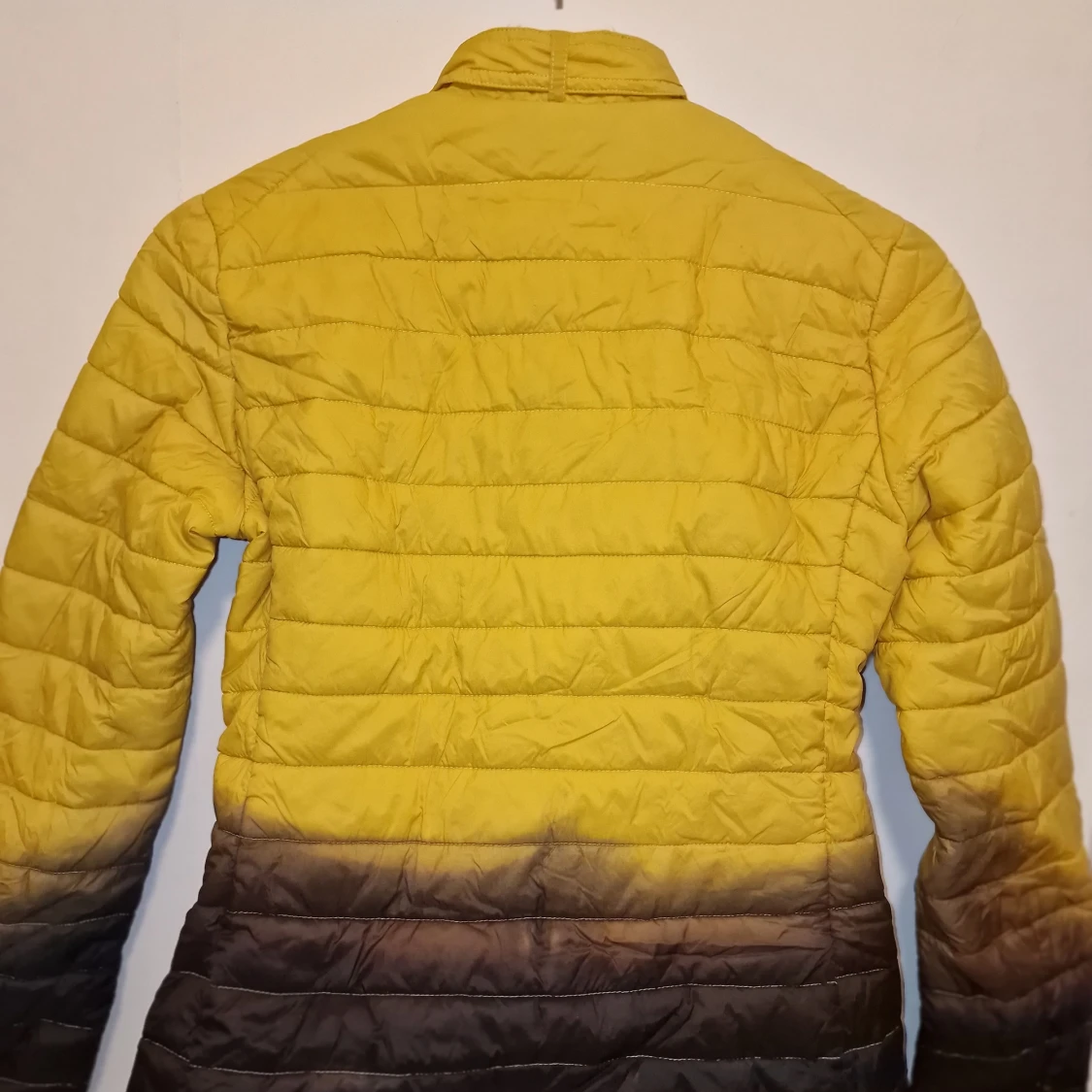 Gul quiltad jacka från MET - 1