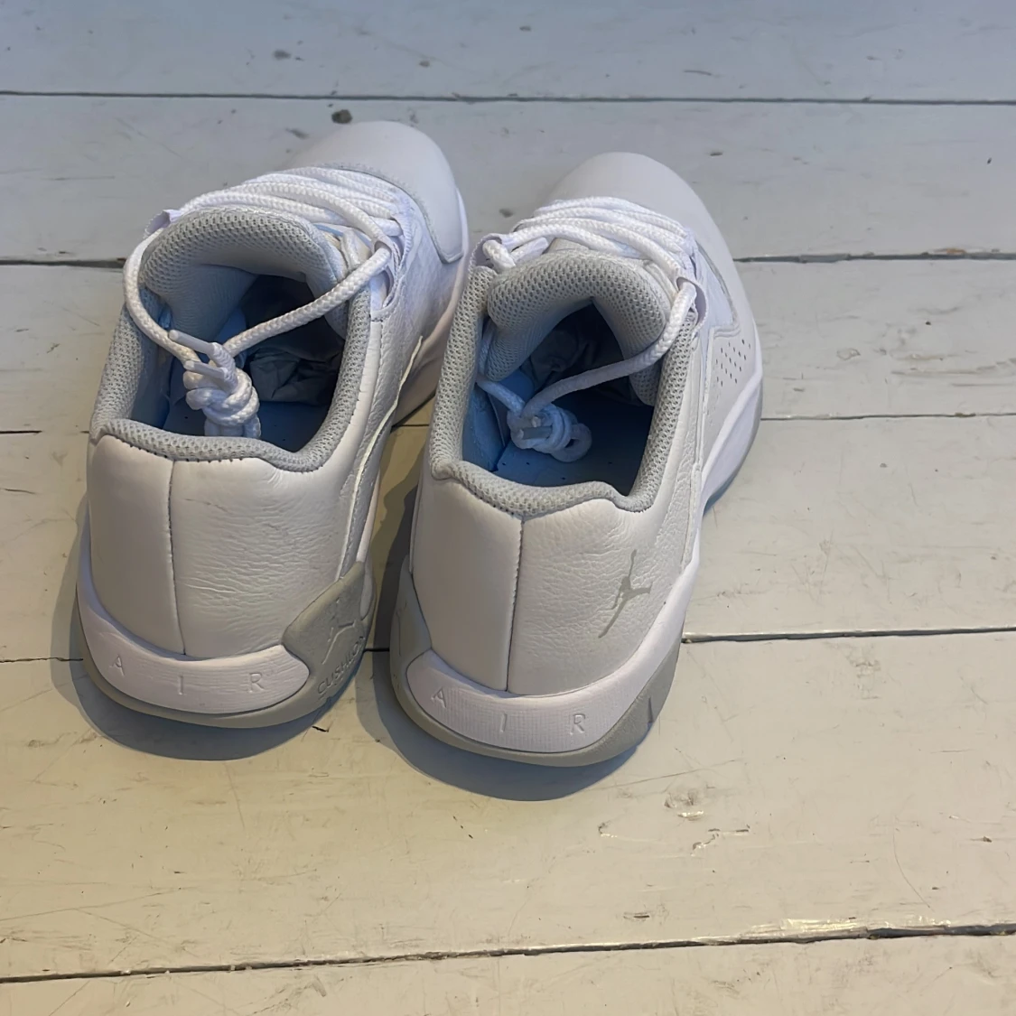 Vita sneakers från Nike Jordan - 1