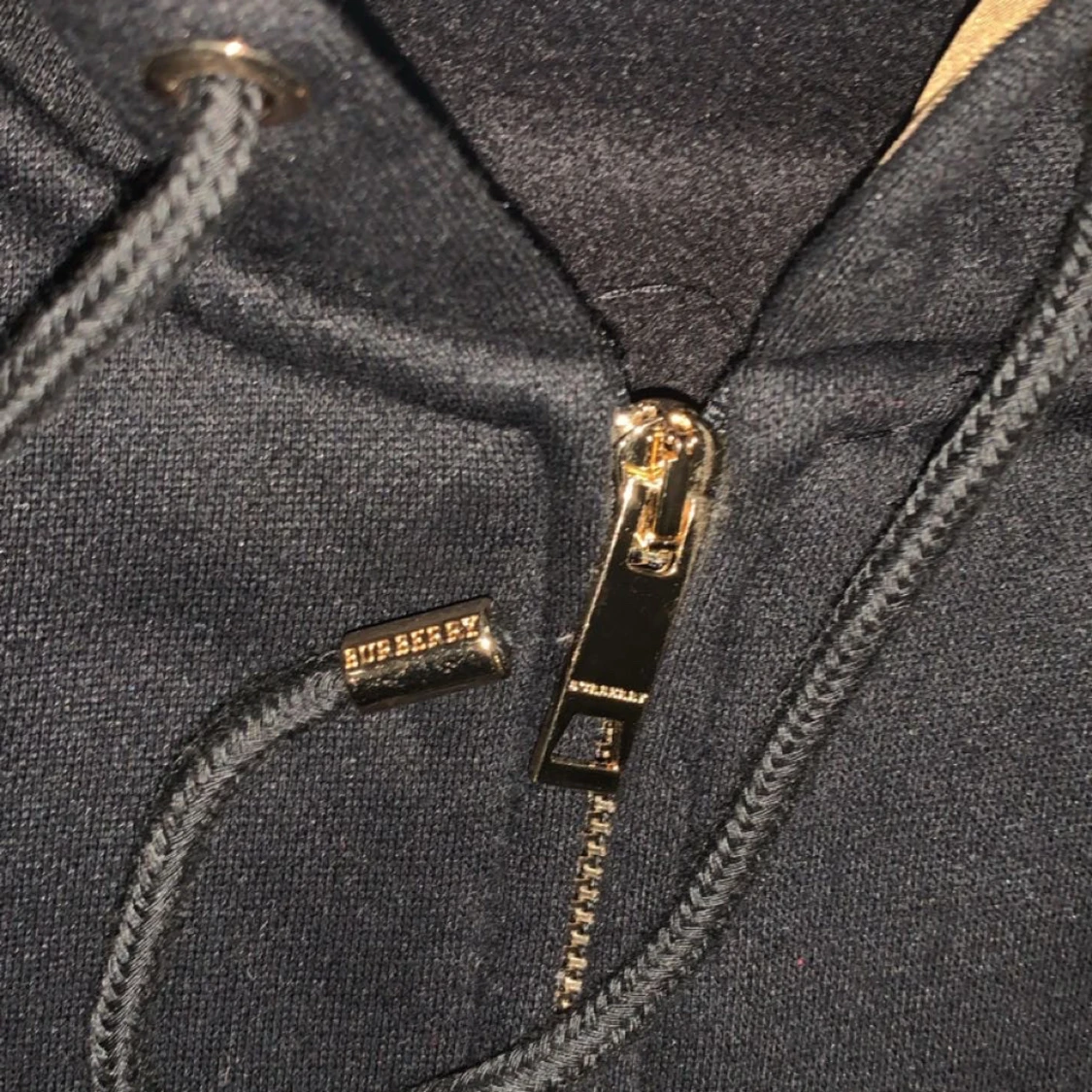 Svart hoodie från Burberry - 1