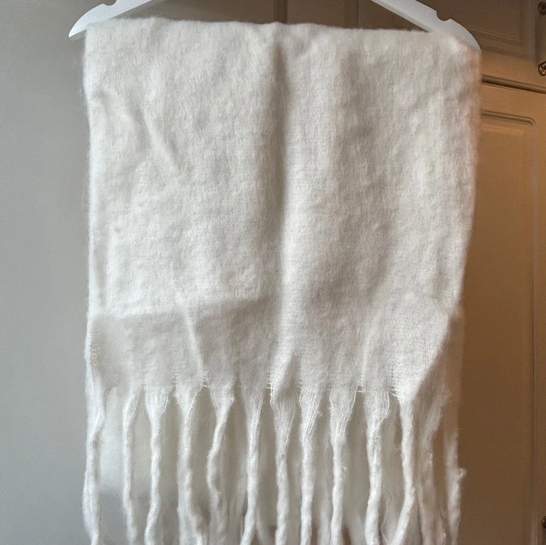 Fluffig halsduk  - 90