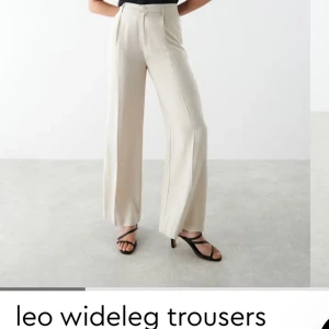 Byxor från Ginatricot - Första bilden är lånad från hemsidan. Oanvända byxor från ginatricot i storlek 36, med lapparna kvar.