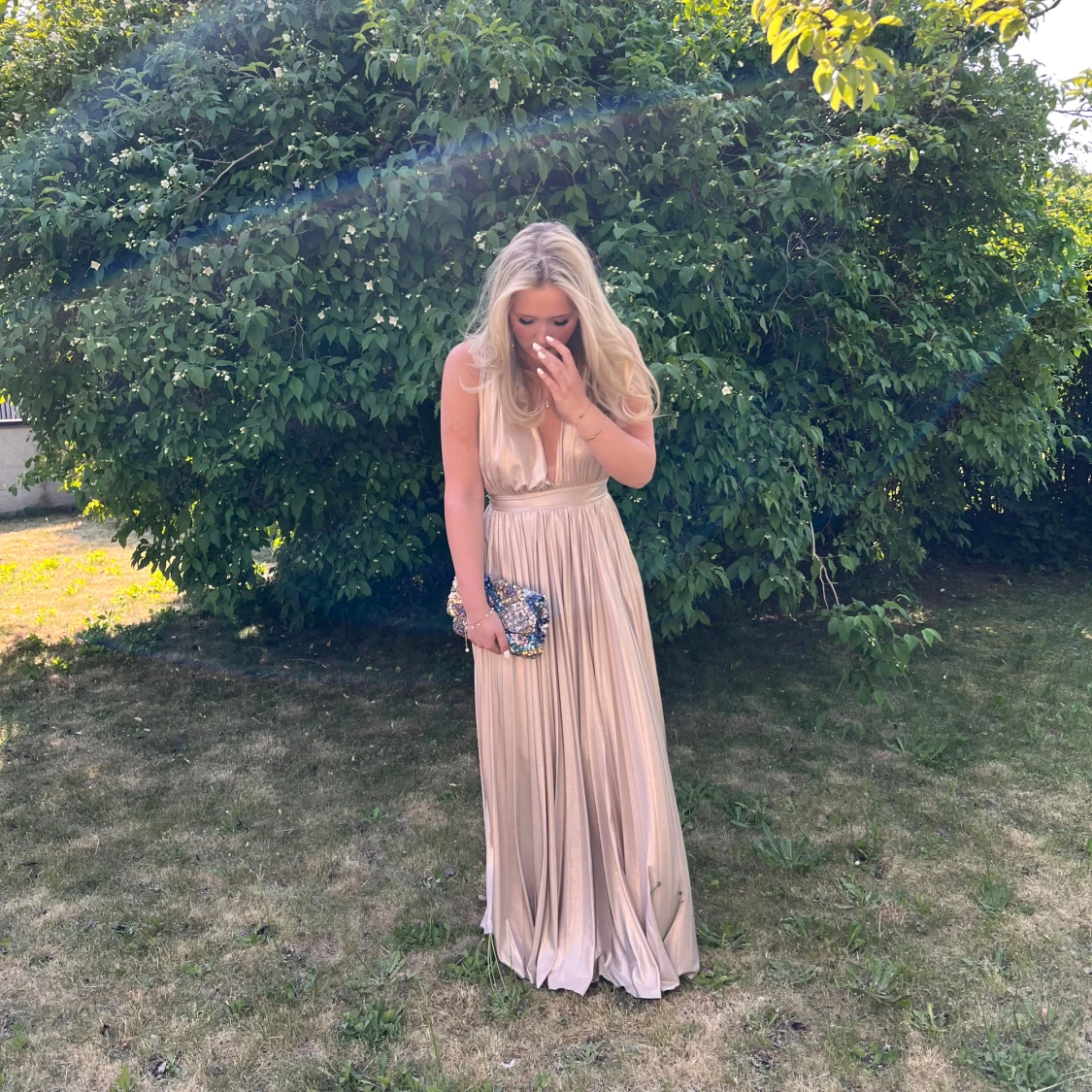 Champagnefärgad långklänning - 1