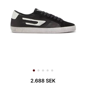 Diesel skor - Snygga diesel skor som har en snygg röd sula. Storlek 41. Nypris: 2688kr