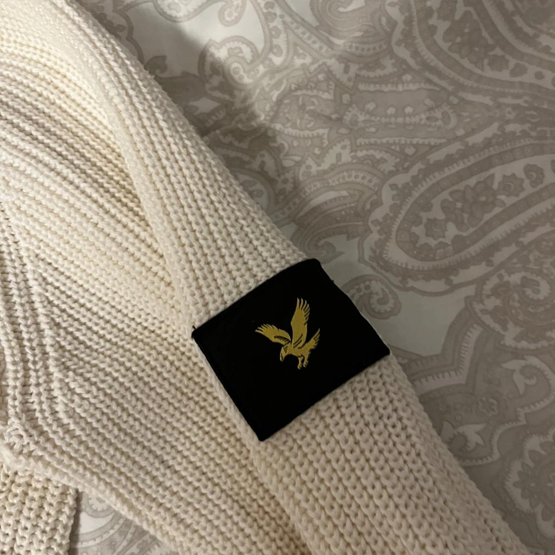 Vit stickad tröja från Lyle & Scott - 91