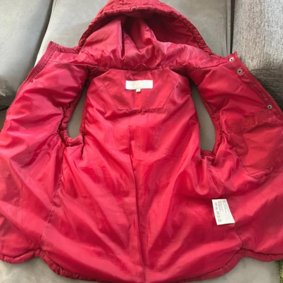 Röd dunväst från North Rock Sports - 91