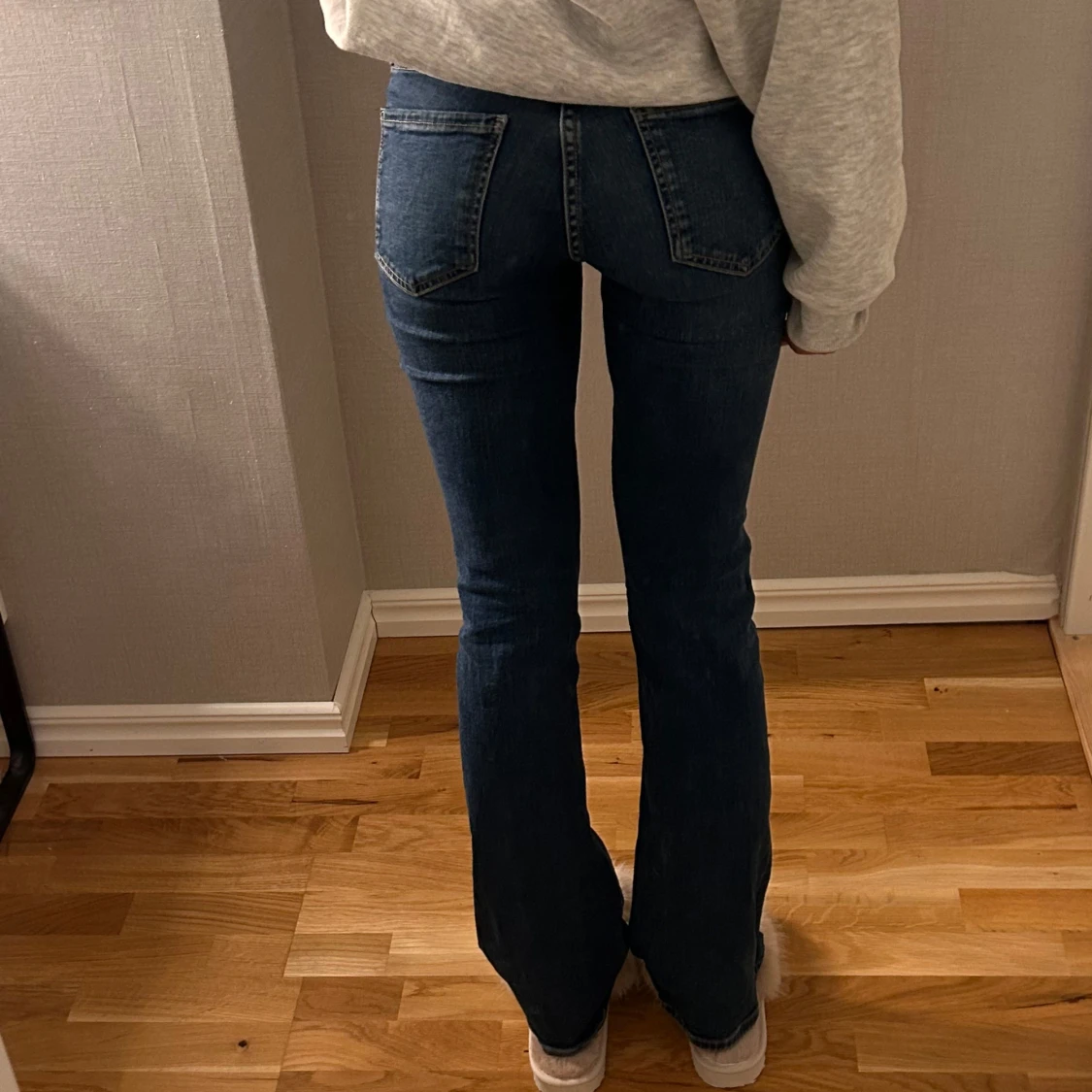 Blå bootcut jeans - 90