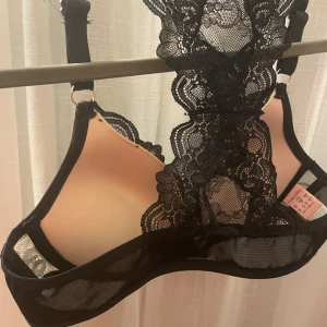 Hunkemöller BH - Fint skick, knappt använd